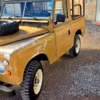 لندرور نیم تن