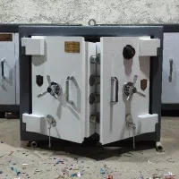 گاوصندوق آسانسوری ایمن گاوصندوق زیرویترینی مکانیکی|ابزارآلات|پاکدشت, پاکدشت (مامازند)|دیوار