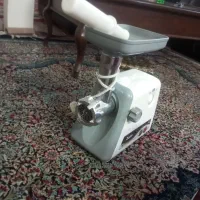 دستگاه گوشت چرخ کن نو یک بار فقد برای تست کردیم|خردکن، آسیاب، غذاساز|مشهد, کوشش|دیوار