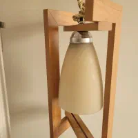 لوستر چوبی کاملا سالم