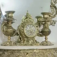 ساعت وشمعدان