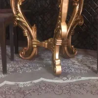 میز ناهارخوری و آینه