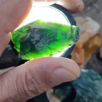 سنگ جواهرات|جواهرات|شیراز, لاله|دیوار