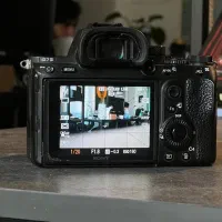 دوربین فول‌فریم Sony Alpha 7 III و لنز 50mm f1.8|دوربین عکاسی و فیلم‌برداری|تهران, اکباتان|دیوار