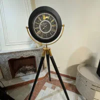 ساعت ایستاده