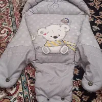 آغوشی بچه به همراه بالشت شیر دهی|اسباب و اثاث بچه|مشهد, سرافرازان|دیوار