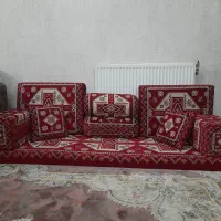 پشتی سنتی شاه نشین رنگ قرمز