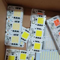 تعمیرانواع لامپ ومحافظ ال ای دی کم مصرف پیچی سقفی|لامپ و چراغ|دوگنبدان, |دیوار