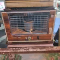 یک عدد بخاری برقی ایستاده . چراغ نفتی .بخاری نفتی|بخاری، هیتر، شومینه|رشت, عینک|دیوار