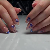 خدمات کاشت ناخن و ترمیم ناخن|خدمات آرایشگری و زیبایی|کرج, شهرک بنفشه|دیوار