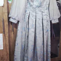 لباس مجلسی بسیار زیبا و نو فروش فوری