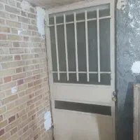 در آهنی مناسب انباری