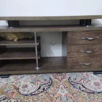 یک عدد میز تی وی کاملا سالم