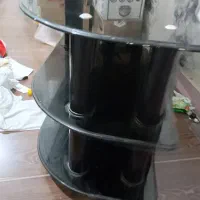 زیر تلویریون شیشه ایی