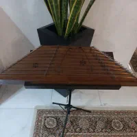 سنتور همراه با میز