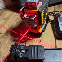 تراز 3D لیزری  360 درجه دیوالت مدل  DCE089D1R