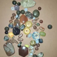 مهره وسنگ قدیمی