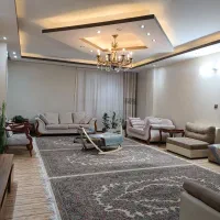 آپارتمان آذر یزدی/۱۳۰ متری/خوش نقشه