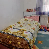 دوعدد تختخواب بچه ویک سرویس خواب دونفره