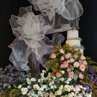 گل آرایی و دیزاین مراسم و تالارهاو آتلیه و...