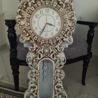 ساعت دیواری در حد نو