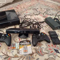 ایکس باکس سوپر اسلیم به همراه کینکت و دو دسته