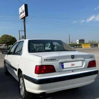 پارس تیوفایو ۹۳ بی‌رنگ