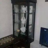 دو تامیز تلوزیون ویه ویترین تازه بدونه هیچ ضربه|میز تلویزیون|کومله, |دیوار