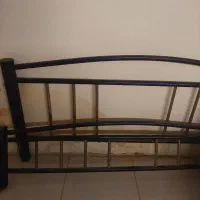 تخت فلزی دو نفره