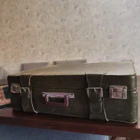 چمدان قدیمی|صنایع دستی و سایر لوازم تزئینی|شیراز, میرزاکوچک خان|دیوار