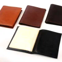 کیف مدارک قهوه ای گم شده