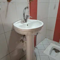 توالت فرنگی و فلاش تانک و روشویی