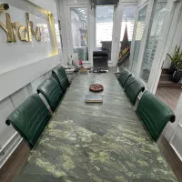 میز مدیریتی و میز کنفرانس  بسیار شیک و  جذاب