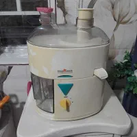 آبمیوه گیر