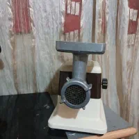 چرخ گوشت توشیبا ۷۰۰ وات