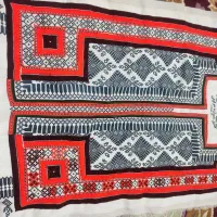 لباس سفید تپه ای