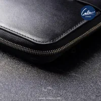 کیف مدارک به نام حسین رجب پور