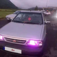 پراید نقره‌ای مدل ۸۶ تکسوز