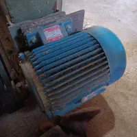 اکترو موتور سه اسب 1400دور سه فاز ایتالیایی|ماشین‌آلات صنعتی|لاهیجان, لیالستان|دیوار
