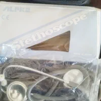 دستگاه فشار و گوشی پزشکی