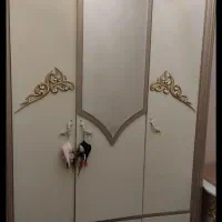کمد و آینه