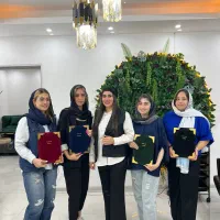 آموزش تخصصی کاشت ناخن با ارائه گواهینامه مستری