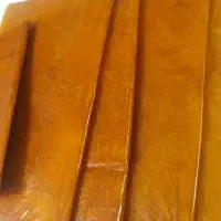 لواشک زردآلو ترش. ملس .شیرین .نمکی