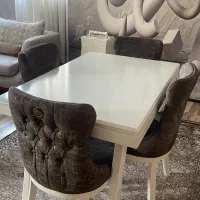 میز نهارخوری ۴ نفره