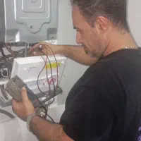 تعمیر و سرویس انواع پکیج و اسپیلت