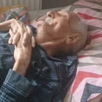 نیازمند نیروی خانم جهت مراقبت از سالمند (۲۴ ساعت)