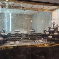 فروش پایه یا منبری ویترین طلا فروشی