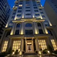 واحد-255متر-در-ولیعصر-شریعتی