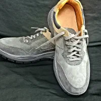 کفش ۳۱۳|کیف، کفش، کمربند|رشت, کوی مهر|دیوار