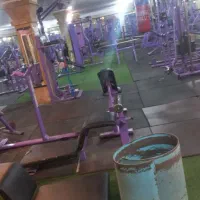 باشگاه بدنسازی جارو کش